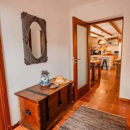 Nyaraló Retreat In Alto Douro Vinhateiro