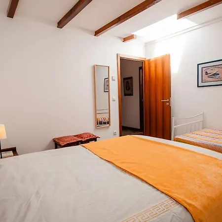 Nyaraló Retreat In Alto Douro Vinhateiro *